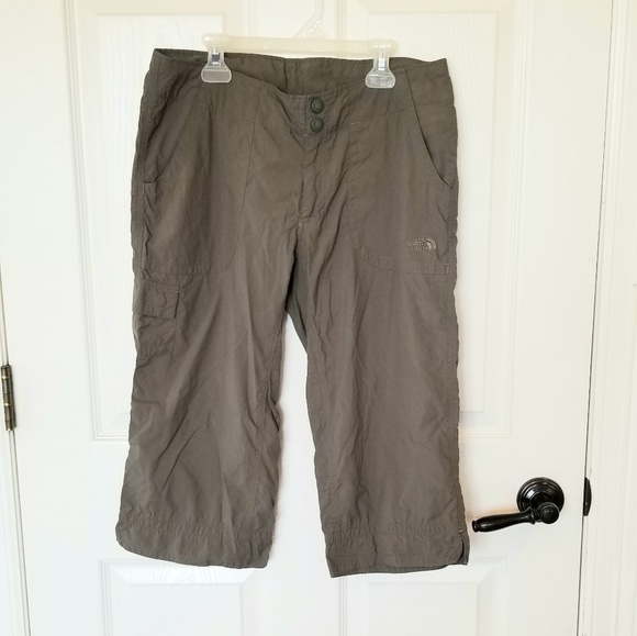 The North Face Pants - The North Face Army Green Capris Sz 8
